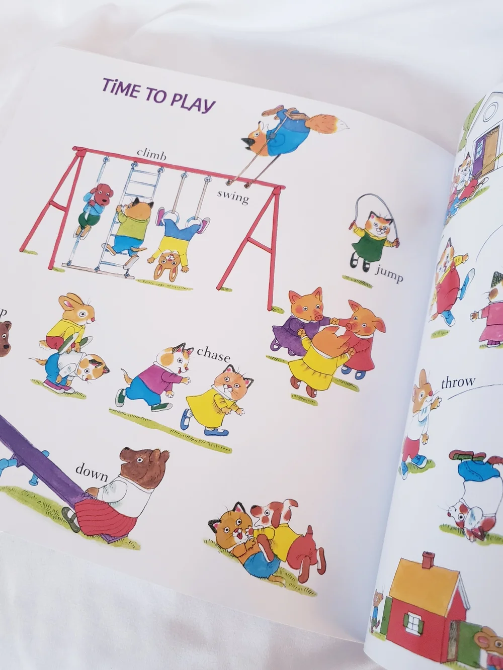 Richard Scarry's 100 First Words Kids Book